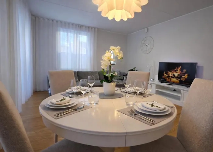 Center Bright 塔林